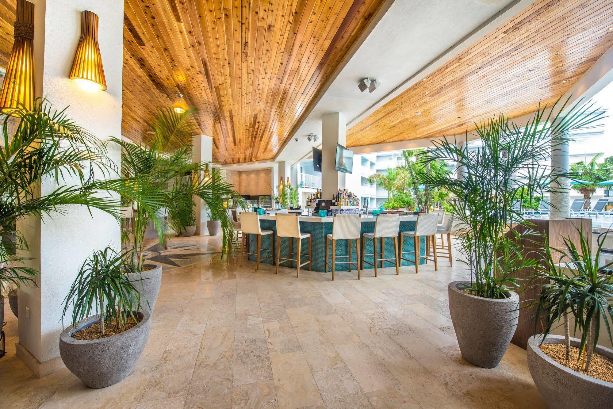 Hotel Margaritaville Grand Cayman 4*