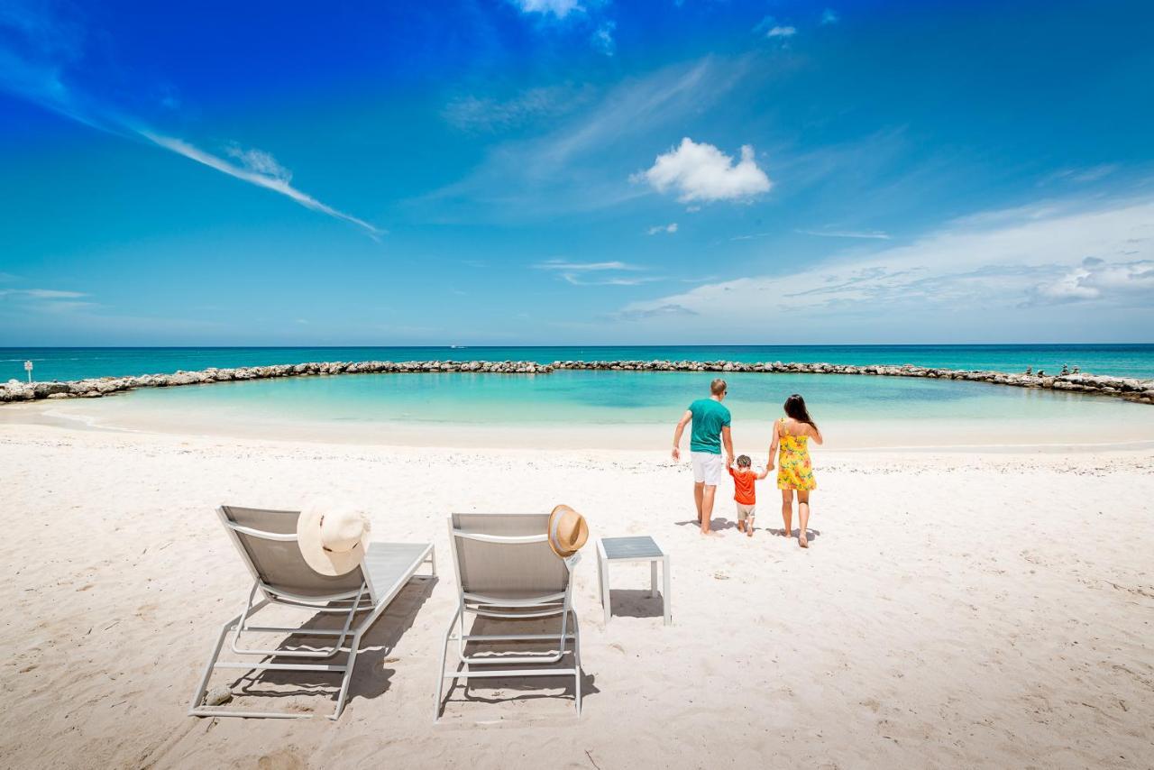 Margaritaville Grand Cayman 4* George Town